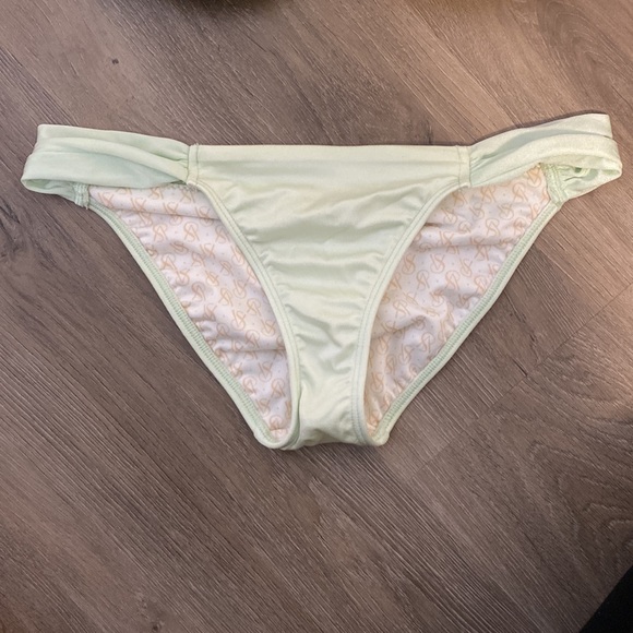 VS bikini set - Picture 3 of 7